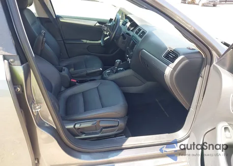 2015 Volkswagen Jetta 1.8T Se from USA, damaged, VIN 3VWD07AJ9FM228812